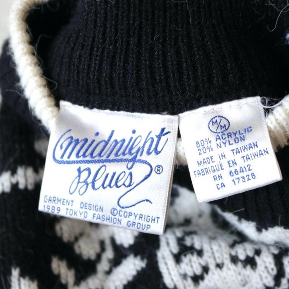 Black and white royal damask patterned sweater - Picture 4 of 8